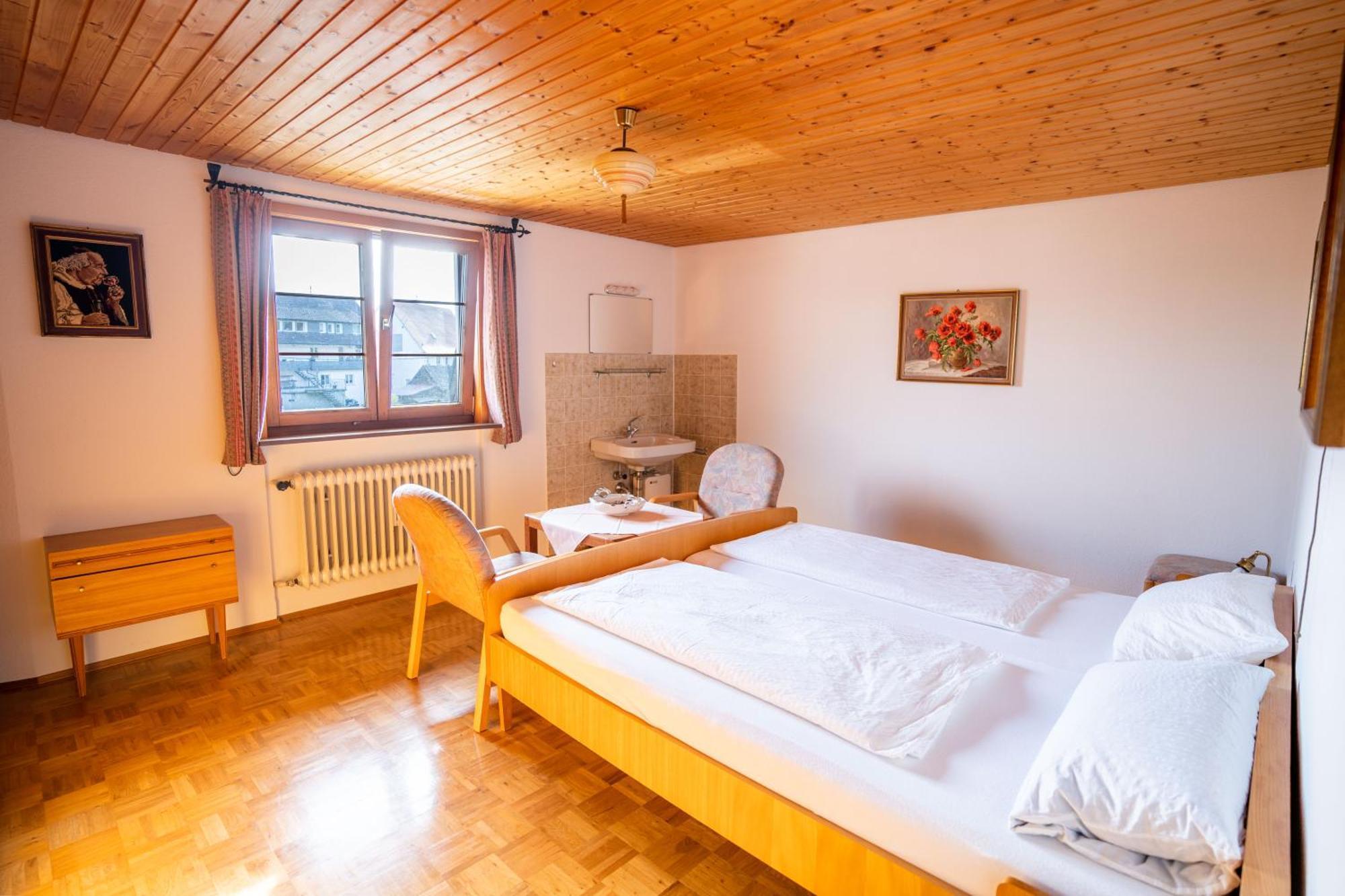 Zum Torkelhaus Hotel ซิปปลิงเงน ภายนอก รูปภาพ